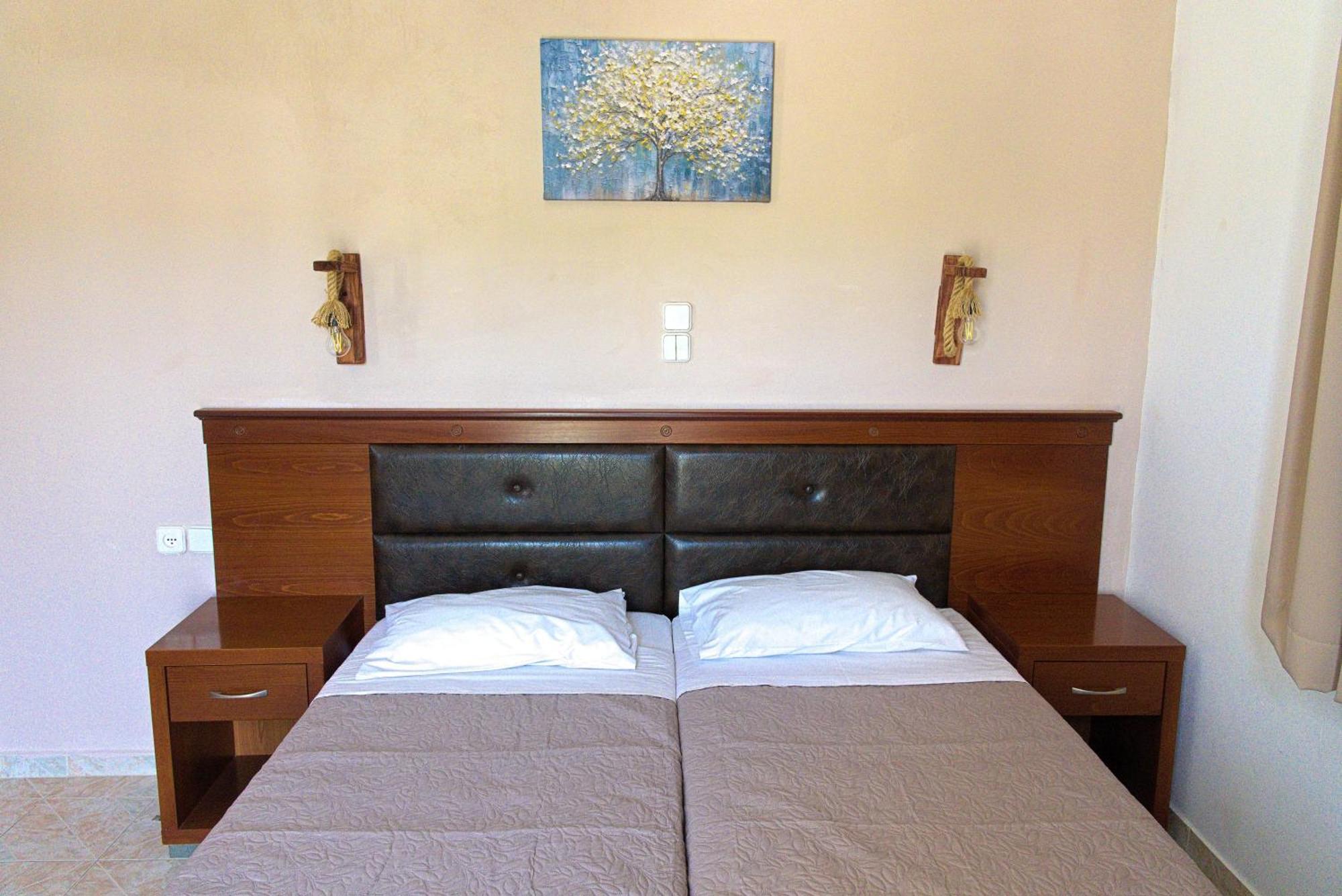 Amoudi Studios Apartments Hotel 3* Ammoudi