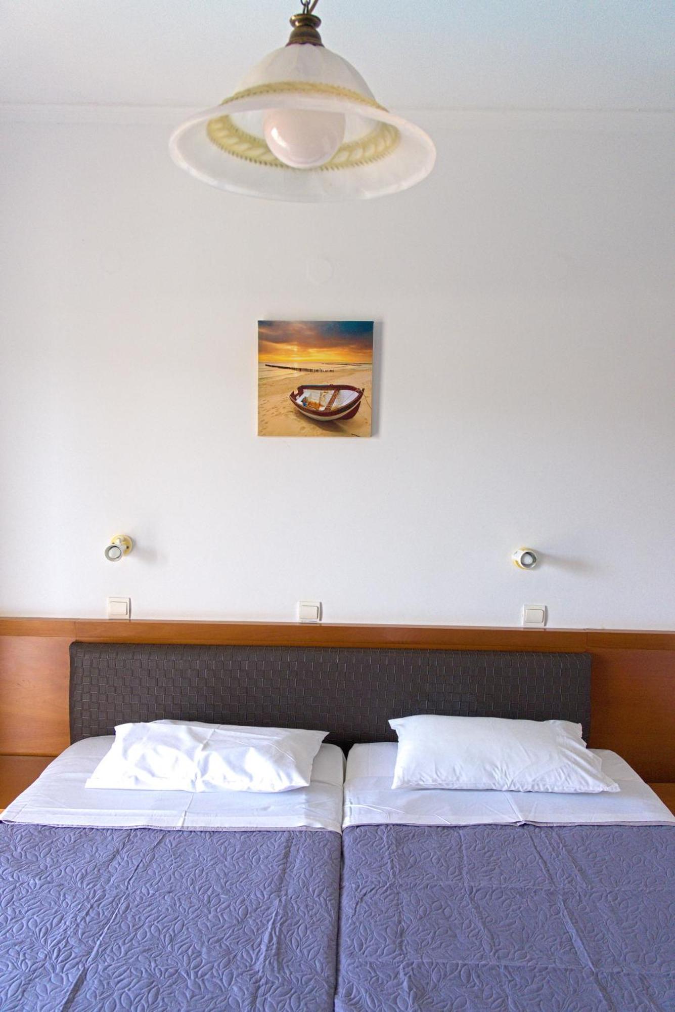 Amoudi Studios Apartments Hotel Hotel de apartamente 3*