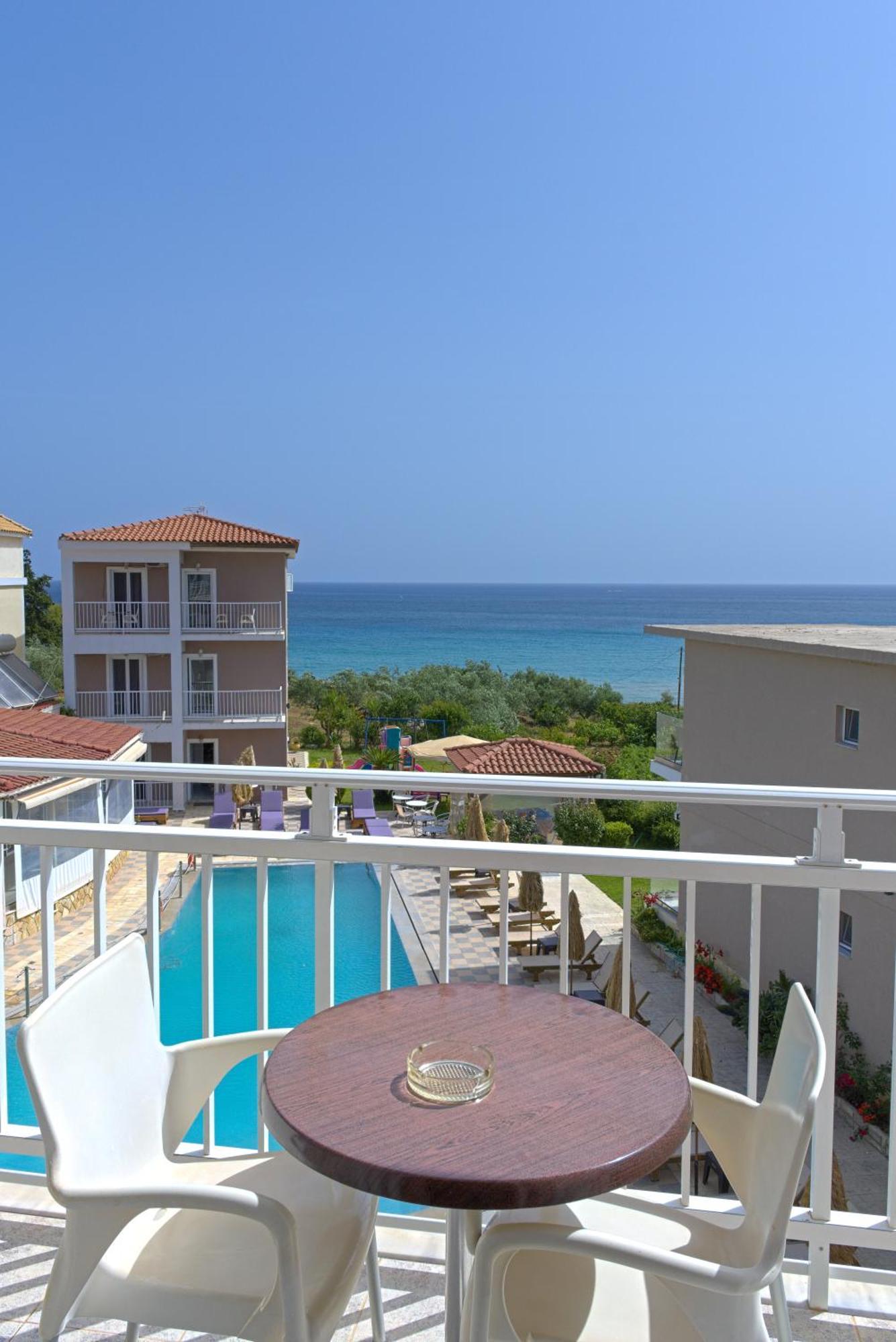 Amoudi Studios Apartments Hotel Hotel de apartamente