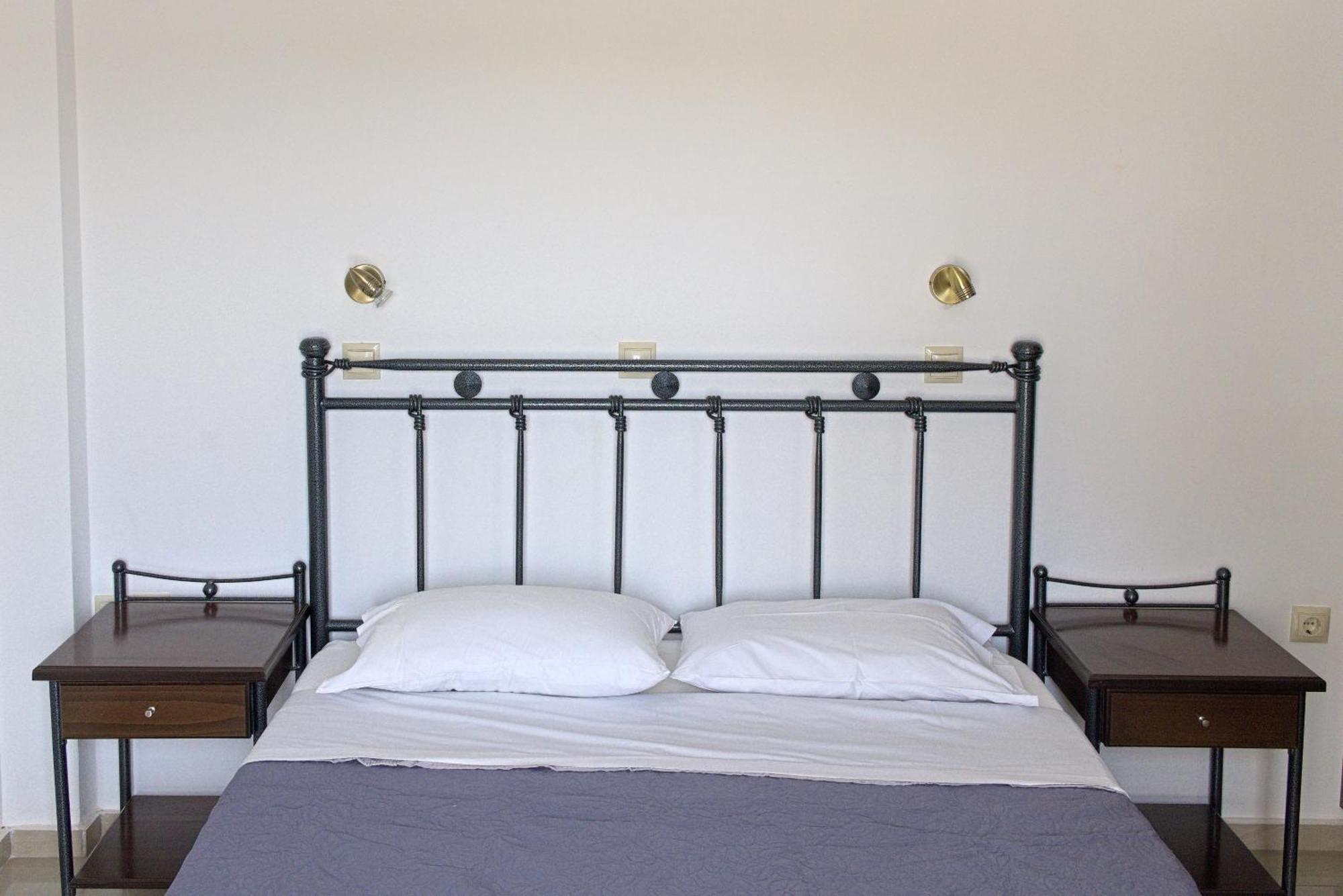 Amoudi Studios Apartments Hotel Hotel de apartamente 3*